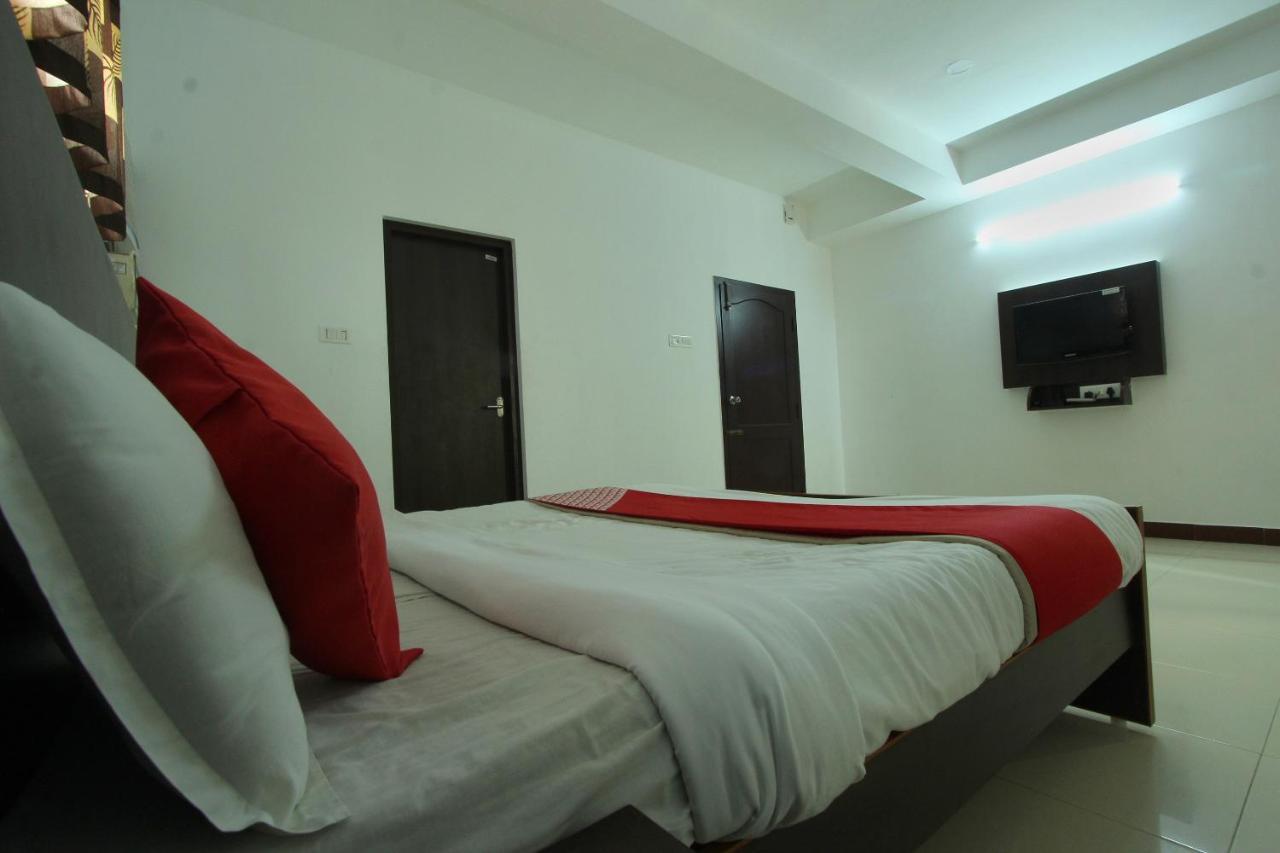Lake View Hotel Madurai Exterior photo