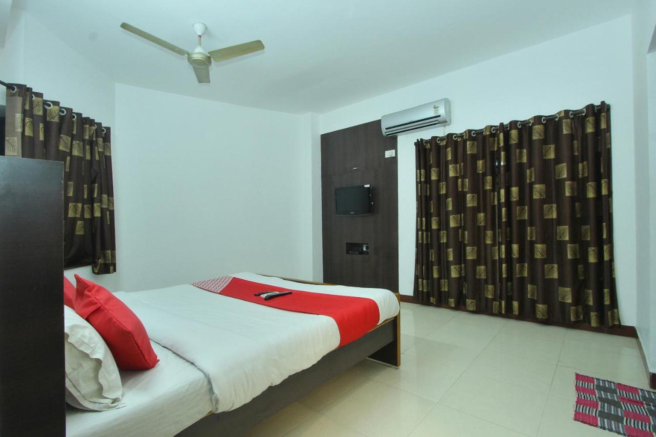 Lake View Hotel Madurai Exterior photo