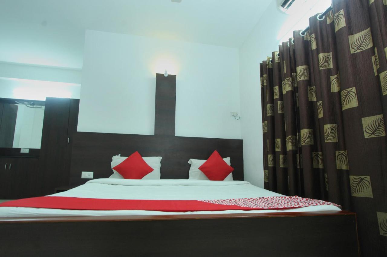 Lake View Hotel Madurai Exterior photo