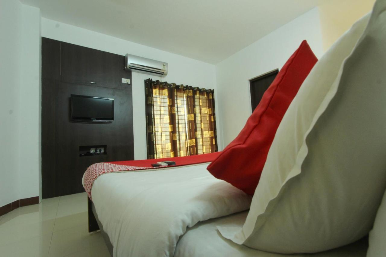 Lake View Hotel Madurai Exterior photo